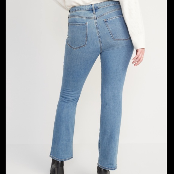 👖HP👖 Old Navy Mid Rise Boot Cut Jeans 8P - Picture 2 of 6